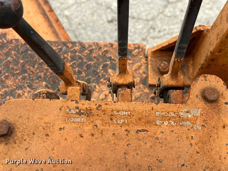 image for item EJ3666 1988 Broce RJ300 broom