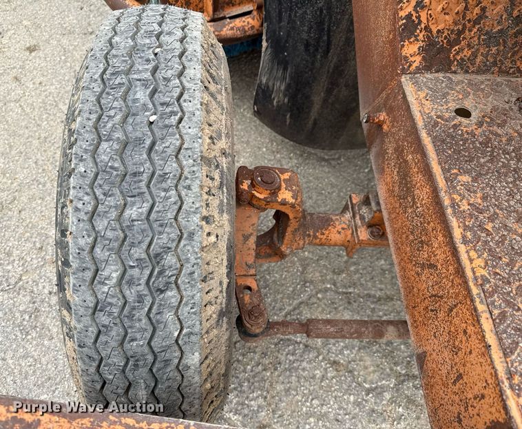 image for item EJ3666 1988 Broce RJ300 broom