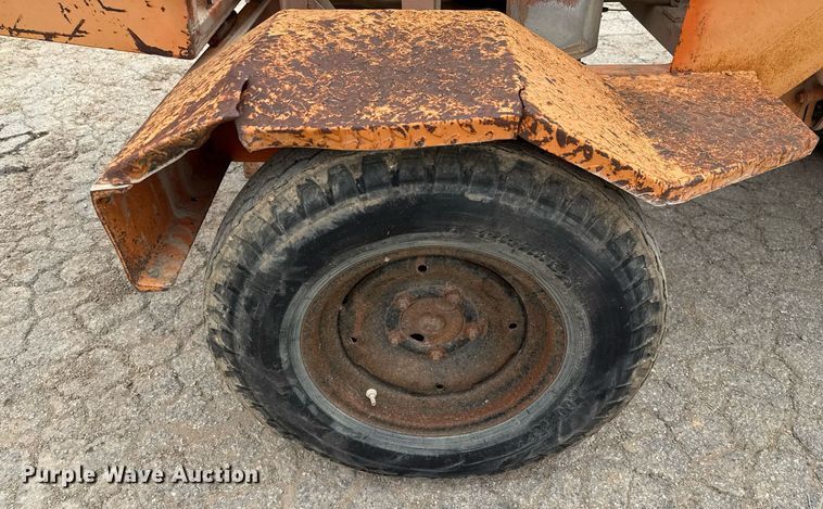 image for item EJ3666 1988 Broce RJ300 broom