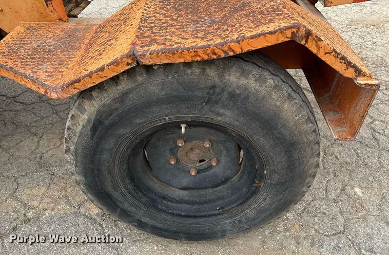 image for item EJ3666 1988 Broce RJ300 broom