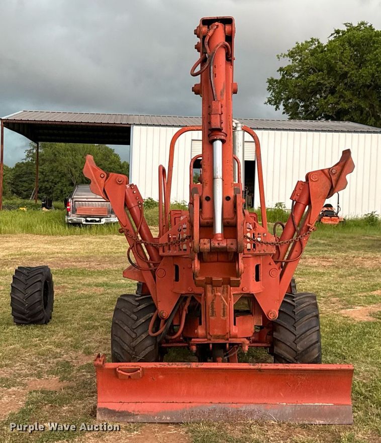 image for item EJ3671 1995 Ditch Witch 5110DD trencher