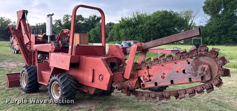 image for item EJ3671 1995 Ditch Witch 5110DD trencher