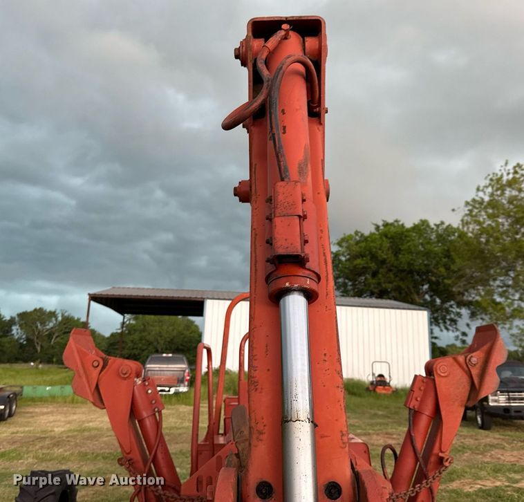 image for item EJ3671 1995 Ditch Witch 5110DD trencher