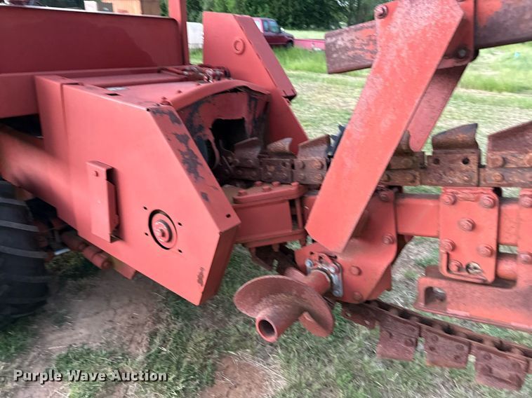 image for item EJ3671 1995 Ditch Witch 5110DD trencher