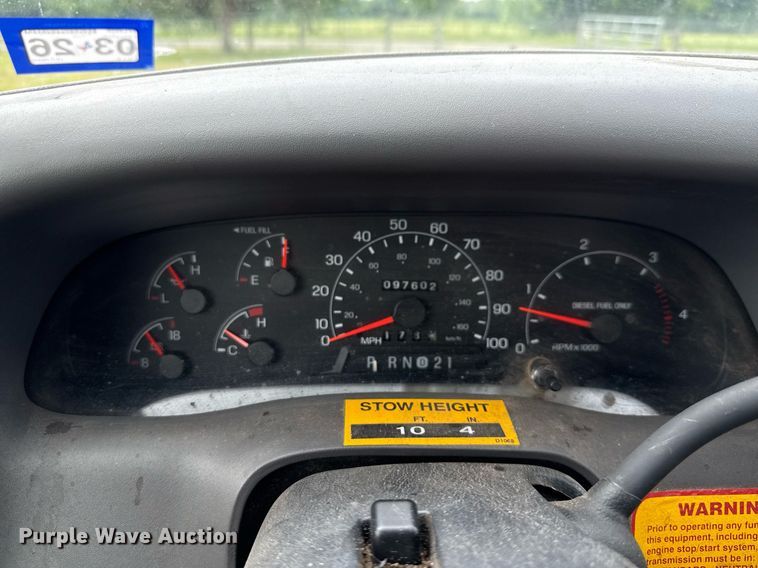 image for item EJ3672 2001 Ford F450 Super Duty XL bucket truck