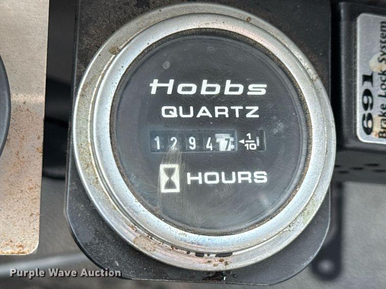 image for item EJ3672 2001 Ford F450 Super Duty XL bucket truck