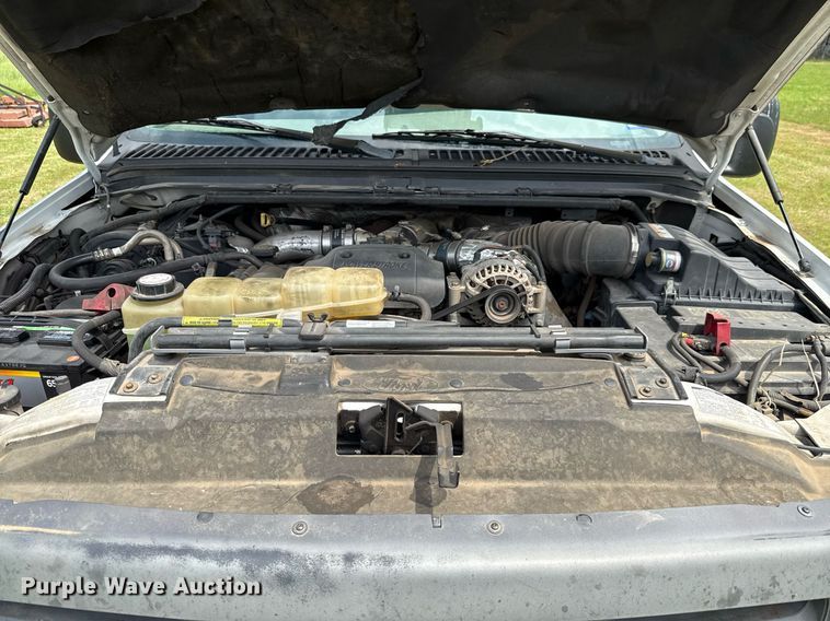 image for item EJ3672 2001 Ford F450 Super Duty XL bucket truck