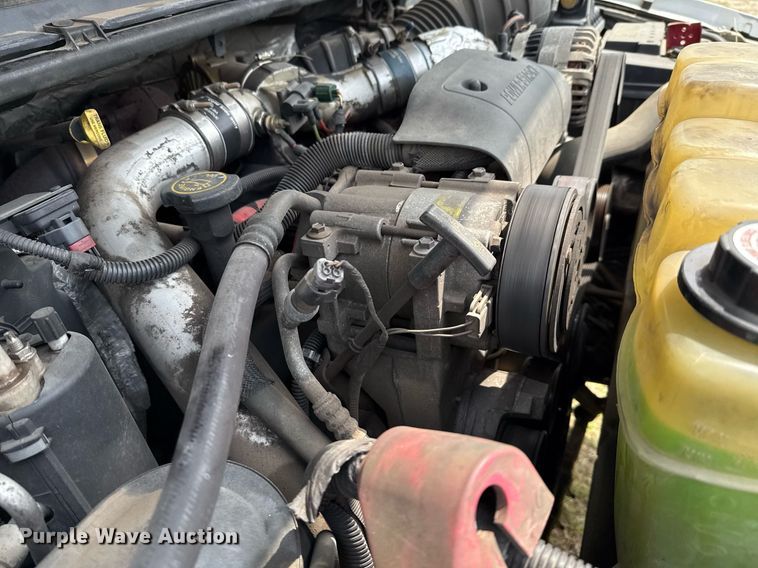 image for item EJ3672 2001 Ford F450 Super Duty XL bucket truck