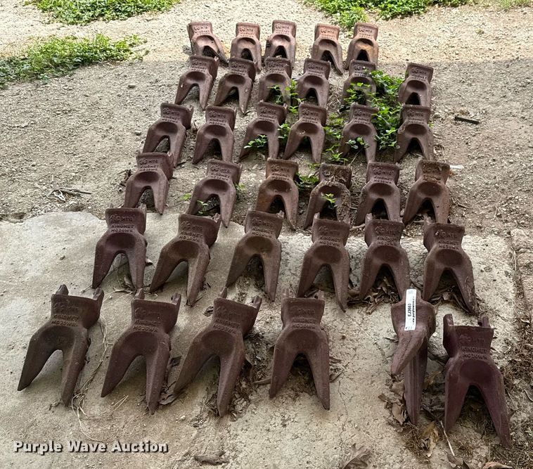 image for item EJ3683 (35) bucket teeth