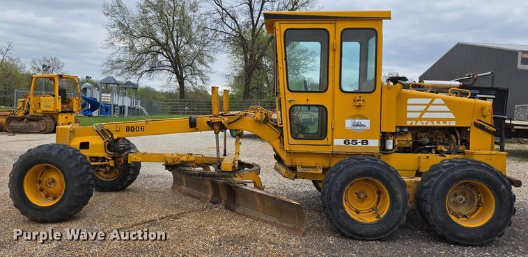 image for item EJ4790 1979 Fiat Allis 65-B rigid frame motor grader
