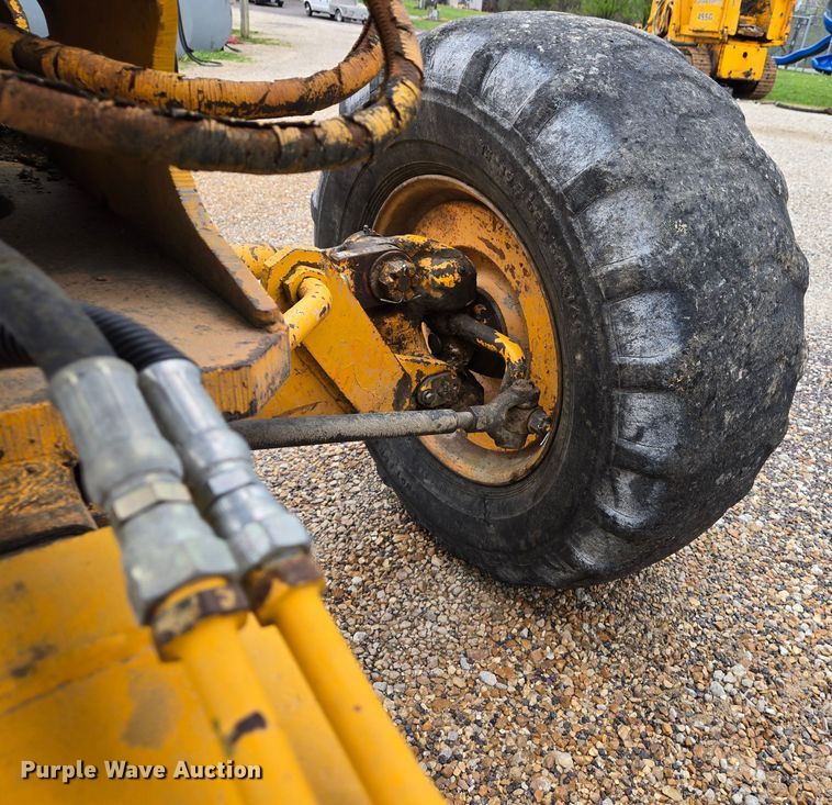 image for item EJ4790 1979 Fiat Allis 65-B rigid frame motor grader