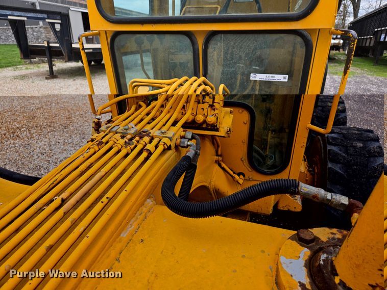 image for item EJ4790 1979 Fiat Allis 65-B rigid frame motor grader