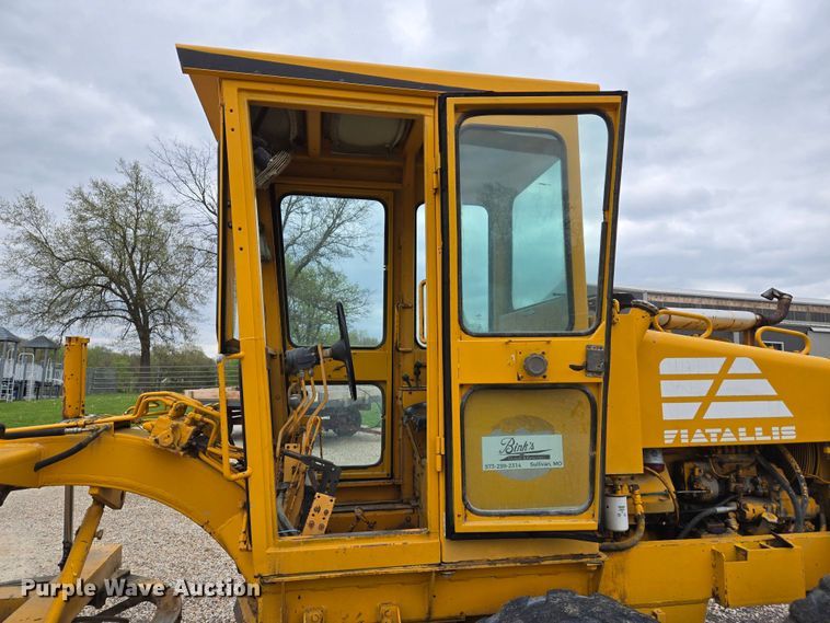 image for item EJ4790 1979 Fiat Allis 65-B rigid frame motor grader