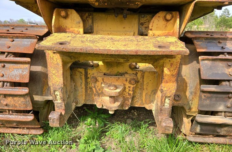 image for item EJ7455 1970 Caterpillar D4 dozer