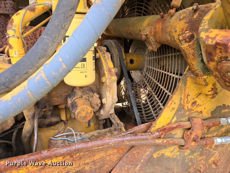 image for item EJ7455 1970 Caterpillar D4 dozer