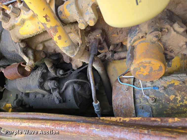 image for item EJ7455 1970 Caterpillar D4 dozer