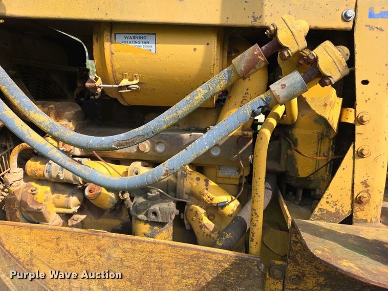 image for item EJ7455 1970 Caterpillar D4 dozer