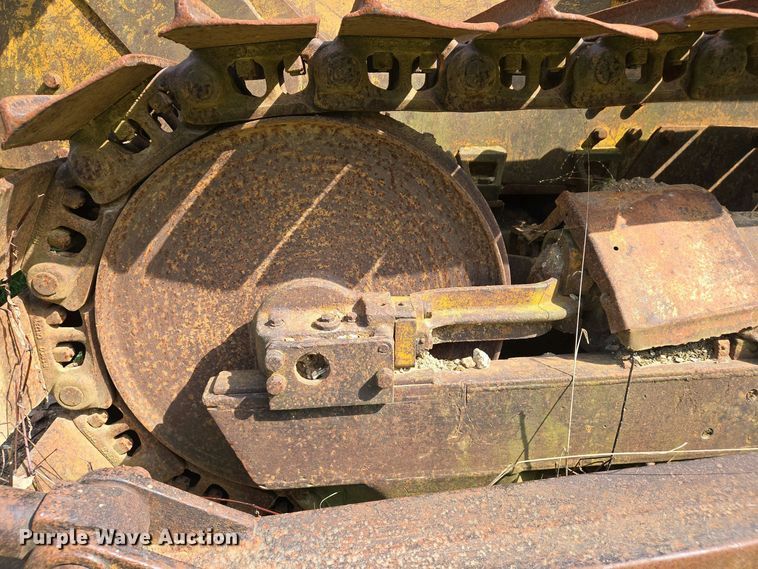 image for item EJ7455 1970 Caterpillar D4 dozer