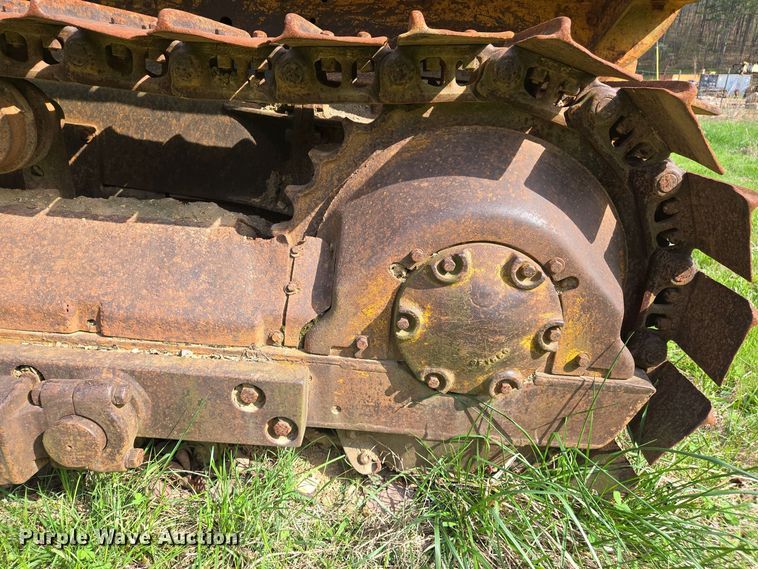 image for item EJ7455 1970 Caterpillar D4 dozer