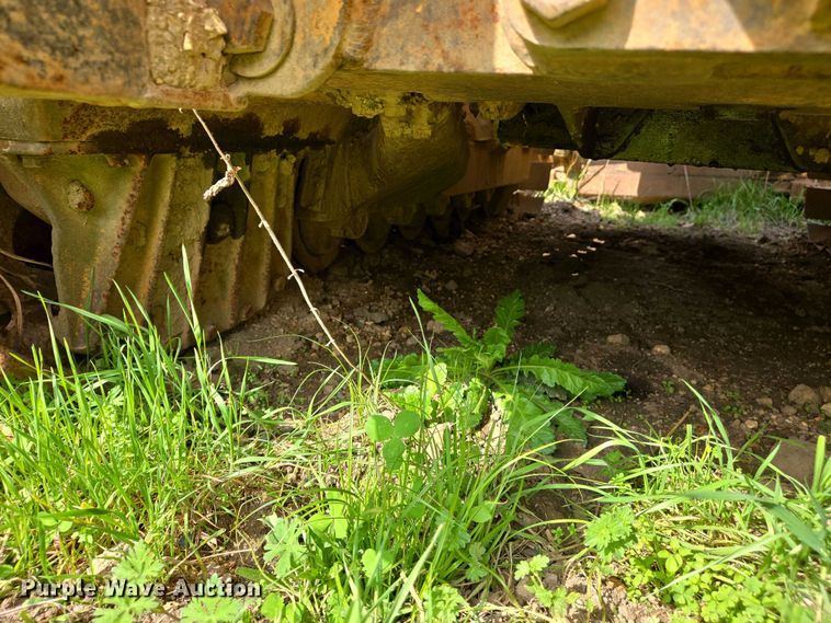 image for item EJ7455 1970 Caterpillar D4 dozer