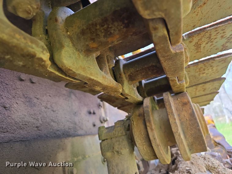 image for item EJ7455 1970 Caterpillar D4 dozer