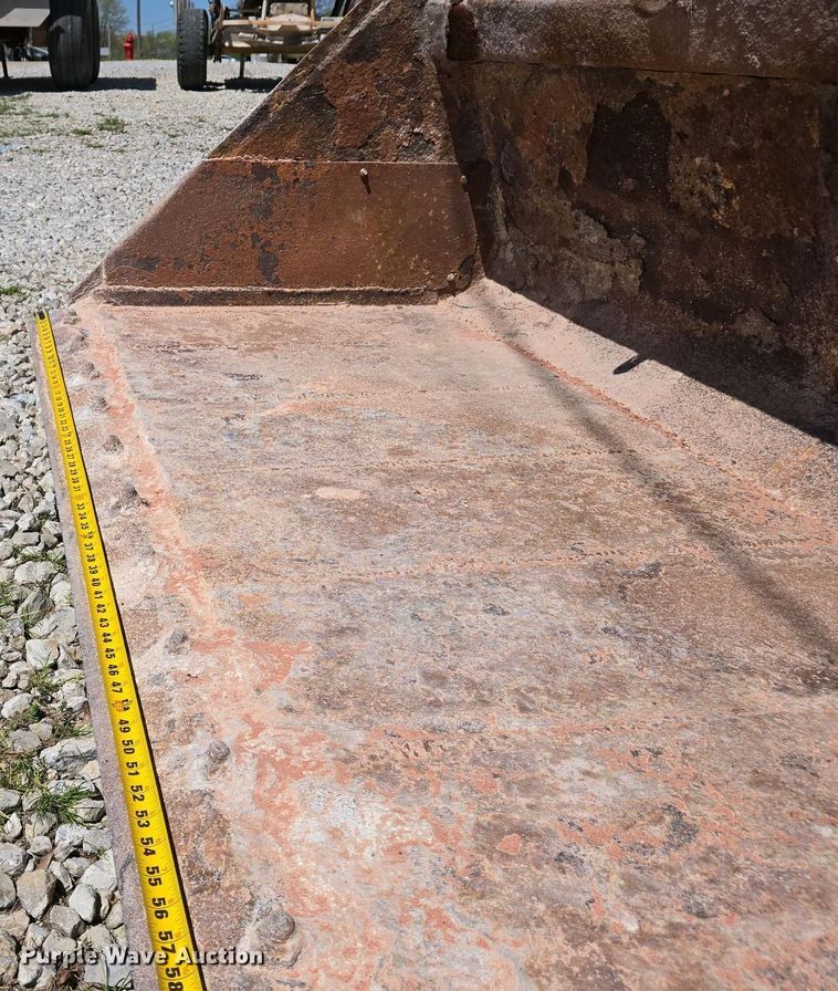 image for item EJ7458 2014 Gehl R220 skid steer loader