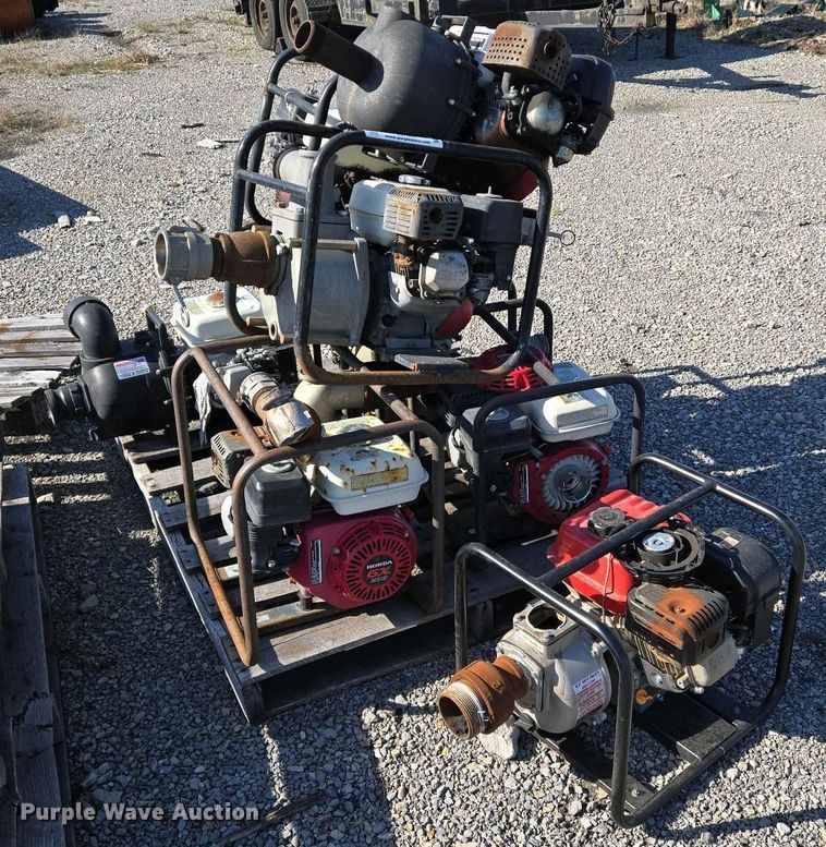 image for item EJ7460 Approximately 8 trash pumps