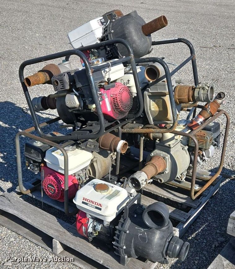 image for item EJ7460 Approximately 8 trash pumps