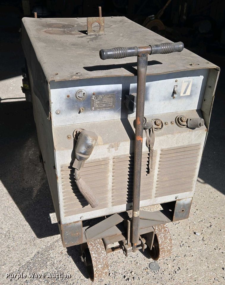 image for item EJ7461 (3) welders