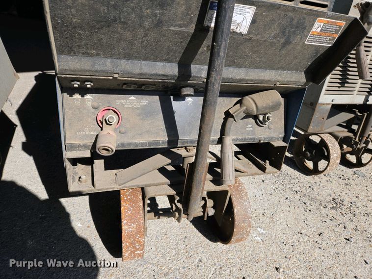 image for item EJ7461 (3) welders