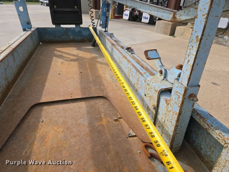 image for item EJ7474 2007 Genie GS1930 scissor lift