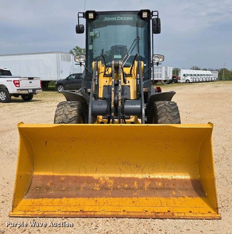 image for item EJ7484 2022 John Deere 324L wheel loader