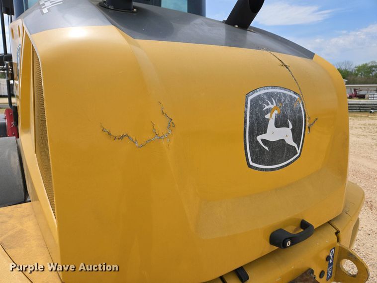 image for item EJ7484 2022 John Deere 324L wheel loader