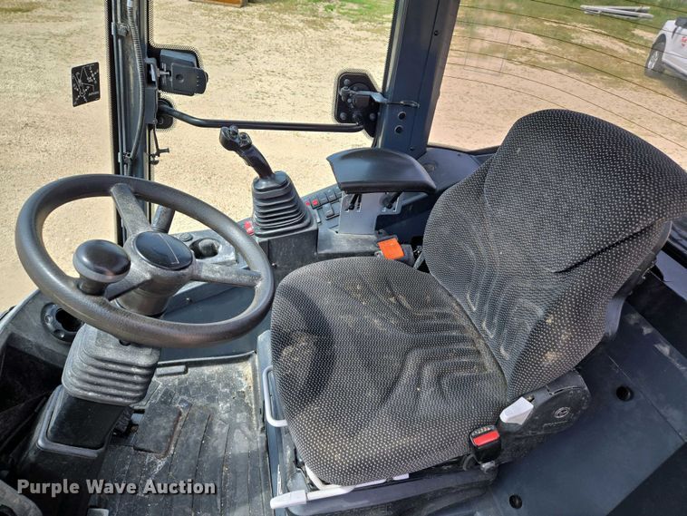 image for item EJ7484 2022 John Deere 324L wheel loader