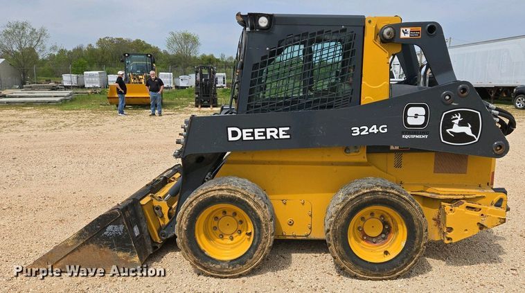 image for item EJ7485 2022 John Deere 324G skid steer loader