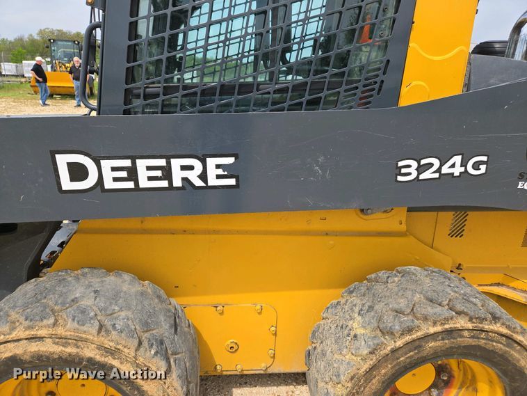 image for item EJ7485 2022 John Deere 324G skid steer loader