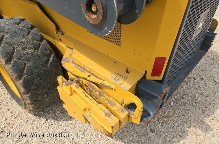 image for item EJ7485 2022 John Deere 324G skid steer loader