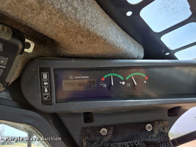 image for item EJ7485 2022 John Deere 324G skid steer loader