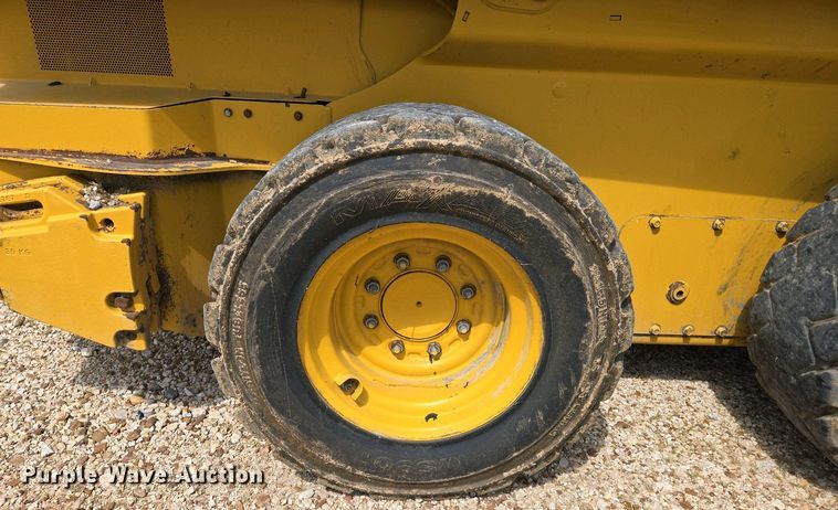 image for item EJ7485 2022 John Deere 324G skid steer loader