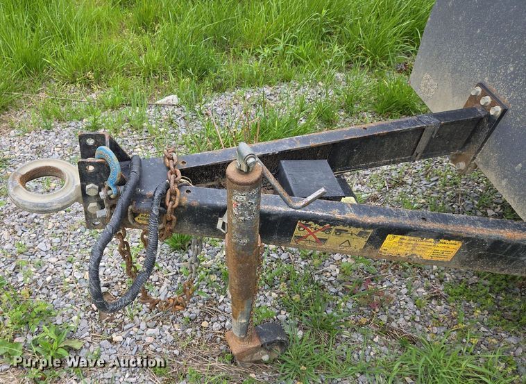 image for item EJ7491 Atlas Copco XAVS 400 air compressor