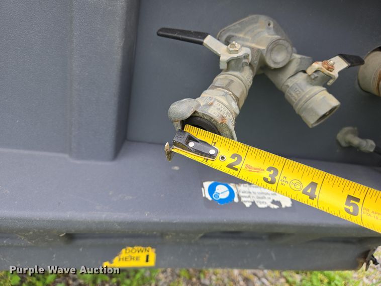 image for item EJ7491 Atlas Copco XAVS 400 air compressor