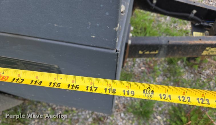 image for item EJ7491 Atlas Copco XAVS 400 air compressor