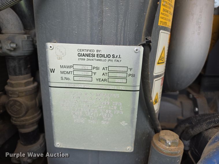 image for item EJ7491 Atlas Copco XAVS 400 air compressor