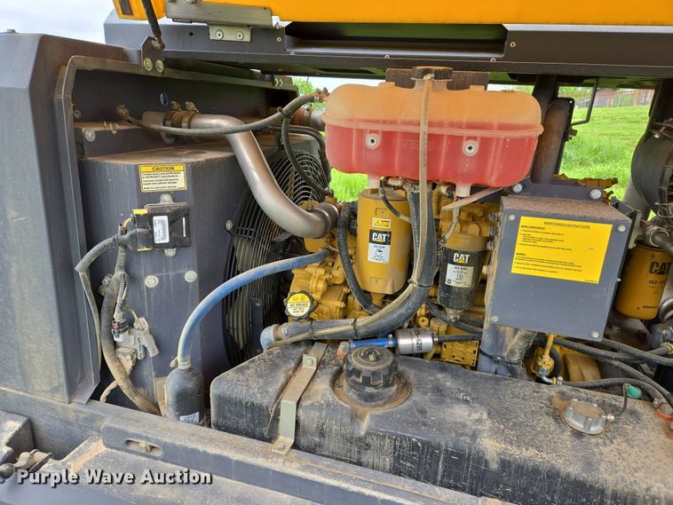 image for item EJ7491 Atlas Copco XAVS 400 air compressor