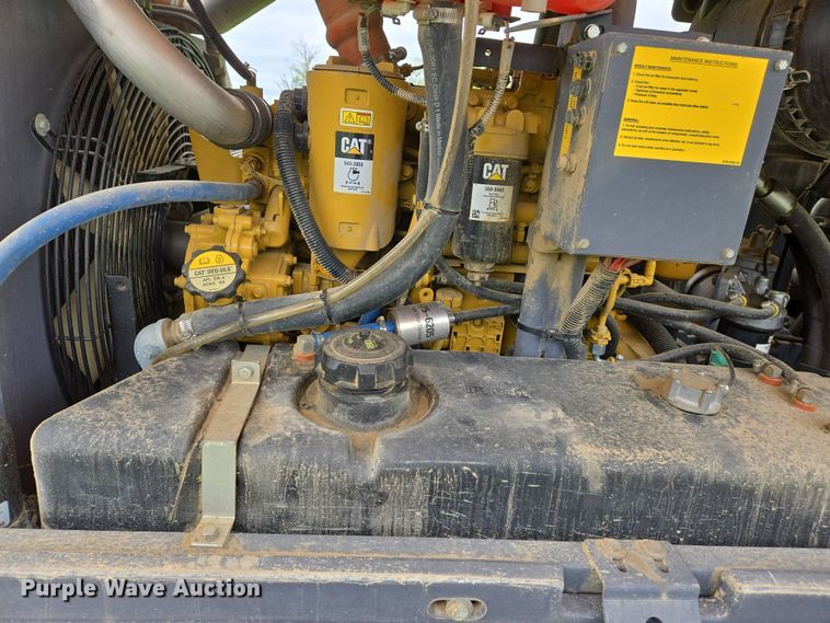 image for item EJ7491 Atlas Copco XAVS 400 air compressor