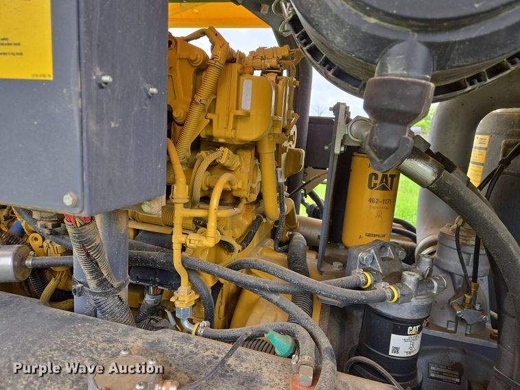 image for item EJ7491 Atlas Copco XAVS 400 air compressor