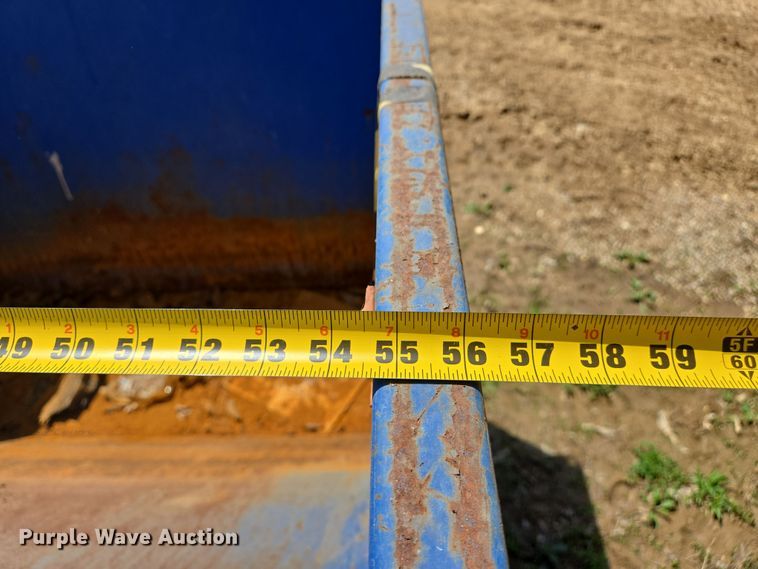 image for item EJ7505 (2) forklift dump hoppers