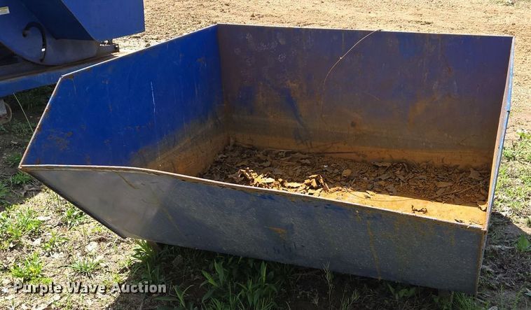 image for item EJ7505 (2) forklift dump hoppers