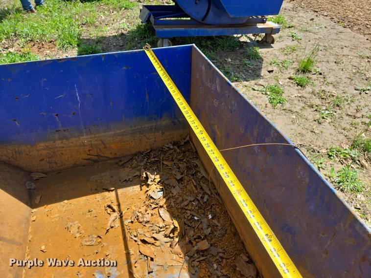 image for item EJ7505 (2) forklift dump hoppers