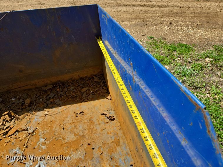 image for item EJ7505 (2) forklift dump hoppers